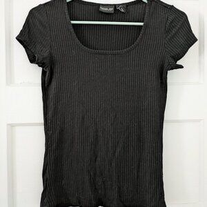 Black stretchy ribbed T-shirt XS